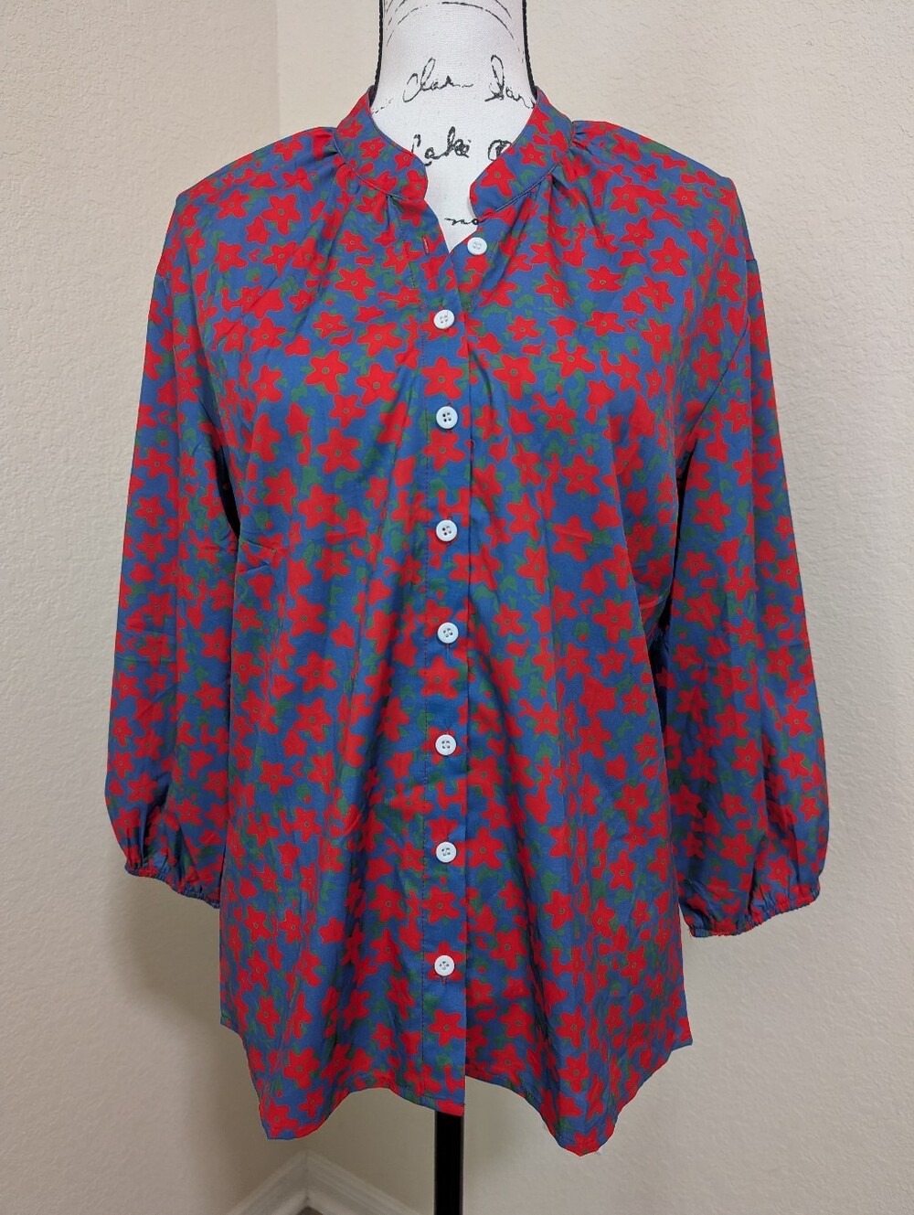 EUC•Red & Blue Retro Lightweight Floral Blouse Balloon Sleeve Button Front•M💙🌹